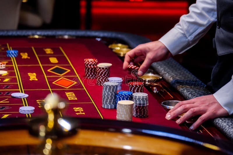 Casino-style slots and live dealer games on laro77 Philippines